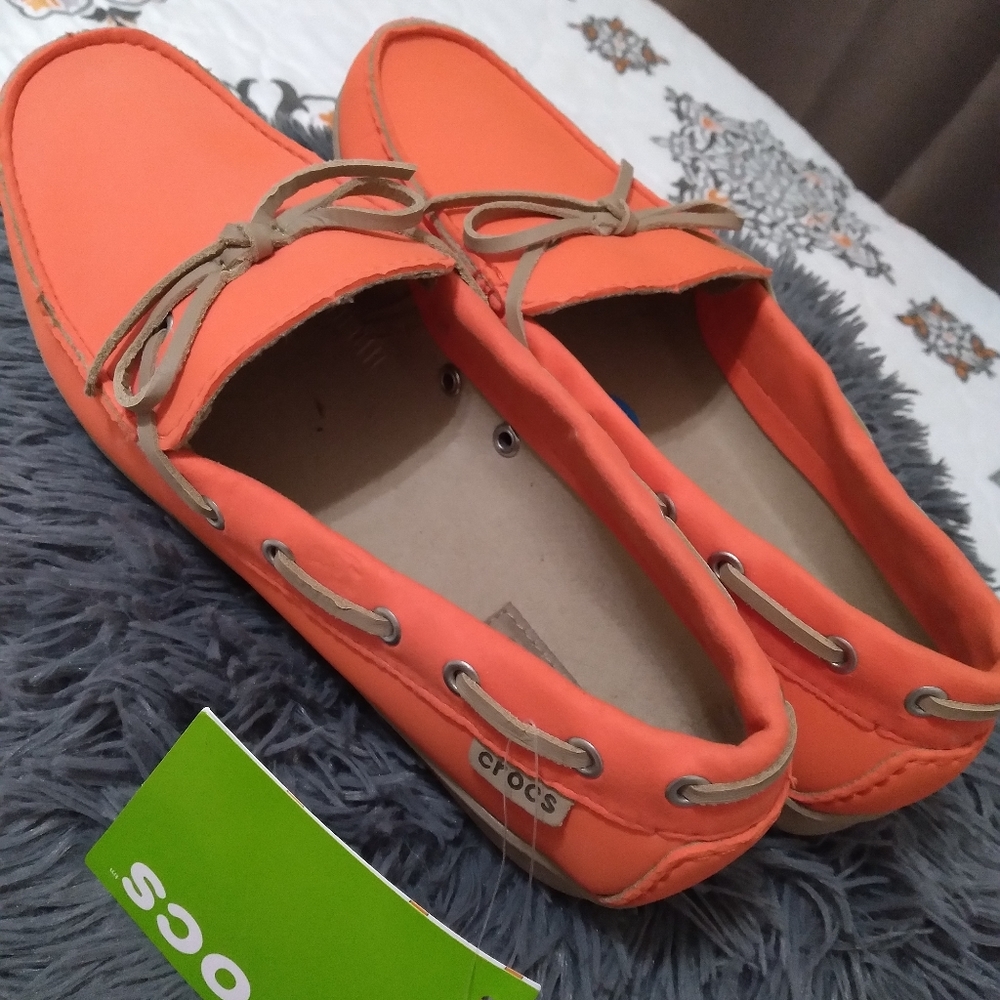 Croc loafer